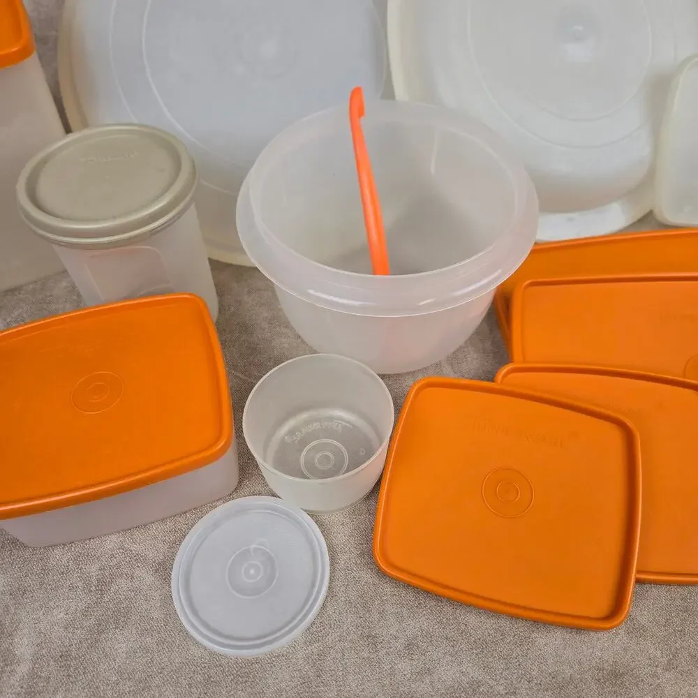 Tupperware vintage orange